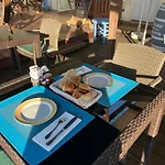 Logis Hotel-restaurant Les Voyageurs La Coquille