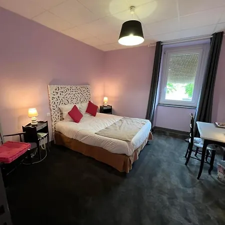 Logis Hotel-restaurant Les Voyageurs Hotel