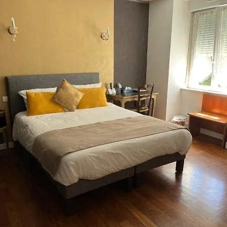 Logis Hotel-restaurant Les Voyageurs La Coquille