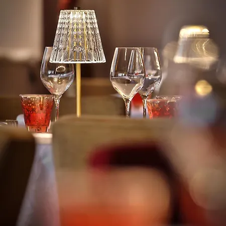Logis Hotel-restaurant Les Voyageurs 3* La Coquille