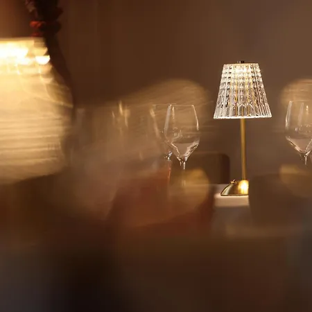 Logis Hotel-restaurant Les Voyageurs