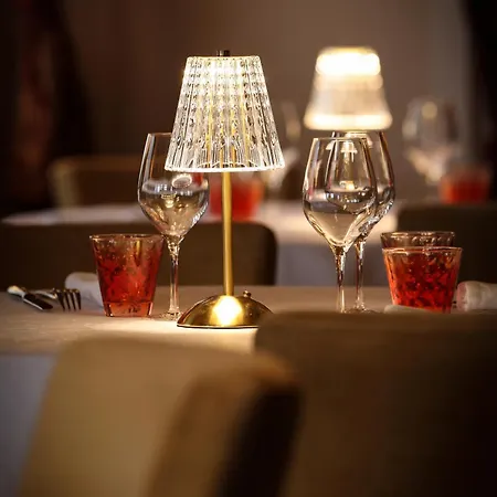 Logis Hotel-restaurant Les Voyageurs