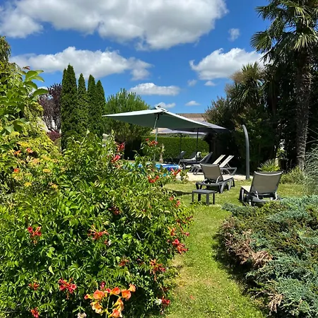 Logis Les Voyageurs 3* La Coquille