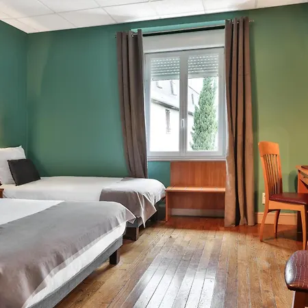 Logis Hotel-restaurant Les Voyageurs 3*