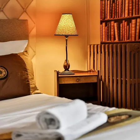 Logis Hotel-restaurant Les Voyageurs La Coquille