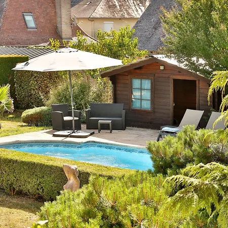 Hotell Logis Hotel-restaurant Les Voyageurs 3*