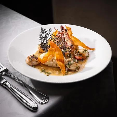 Logis Hotel-restaurant Les Voyageurs Hotell La Coquille
