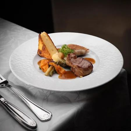 Logis Hotel-restaurant Les Voyageurs Hotell La Coquille