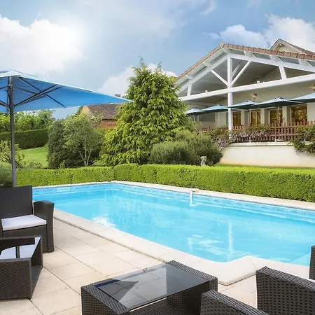 Logis Hotel-restaurant Les Voyageurs