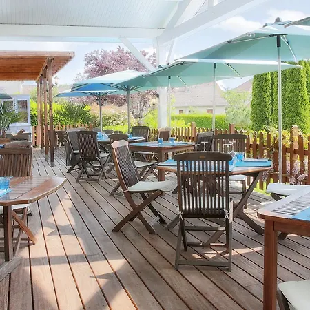 Logis Hotel-restaurant Les Voyageurs 3*