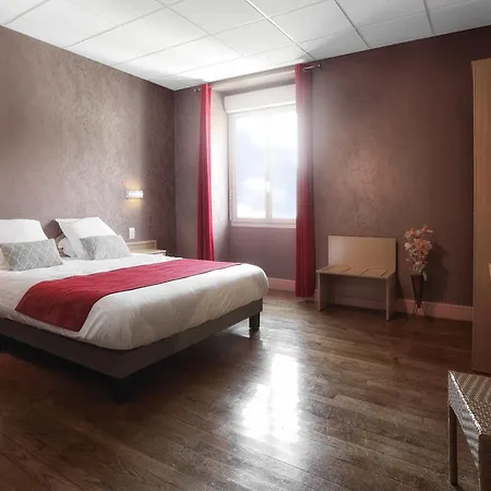 Hotel Logis Hotel-restaurant Les Voyageurs La Coquille