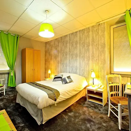 Logis Hotel-restaurant Les Voyageurs