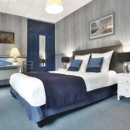 Hotell Logis Hotel-restaurant Les Voyageurs 3*