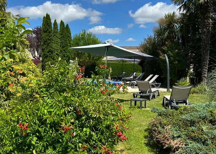 Logis Hotel-restaurant Les Voyageurs 3* La Coquille