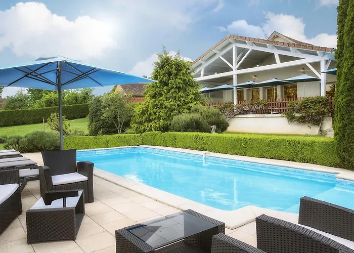 Logis Hotel-restaurant Les Voyageurs